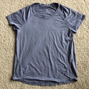 Oiselle Flyout Short Sleeve Run Shirt